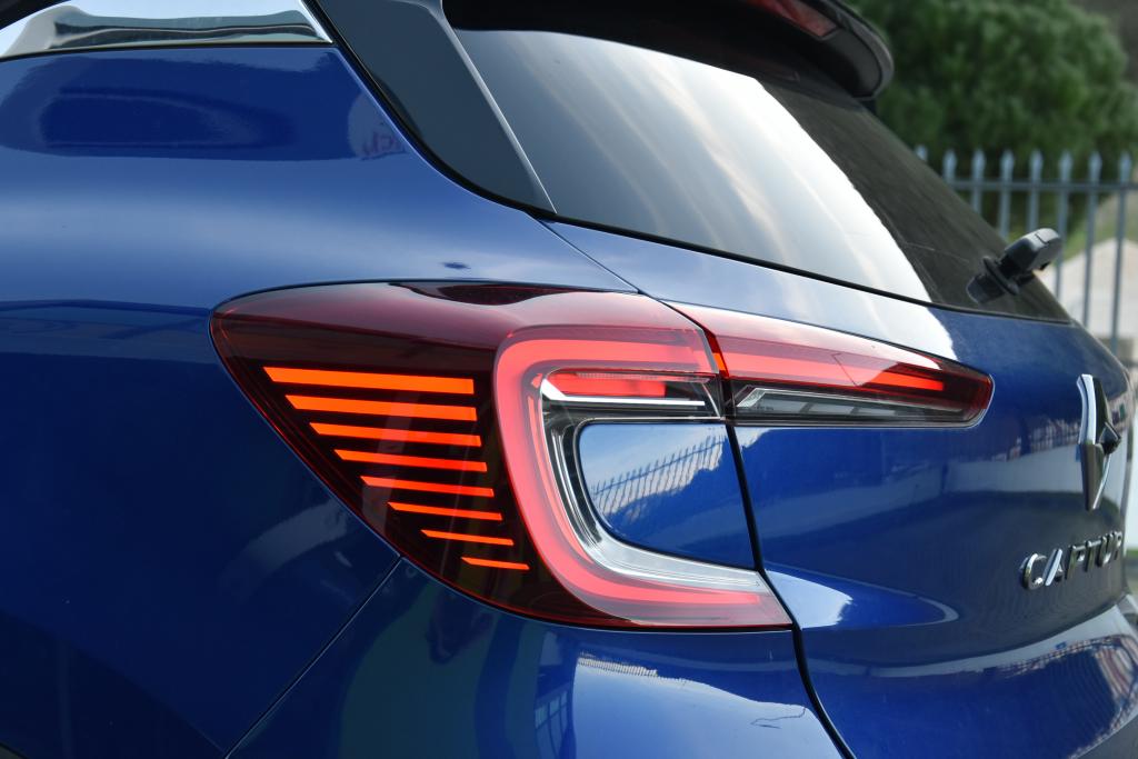 Renault Captur 1.6 E-Tech Full Hybrid Techno