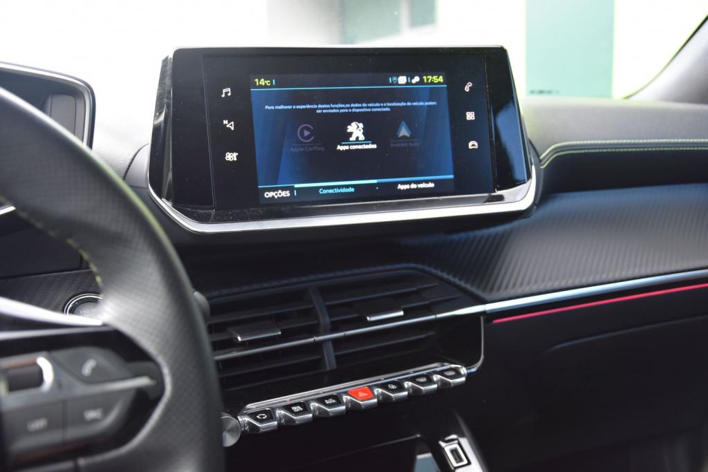 Peugeot e-2008 50 kWh GT