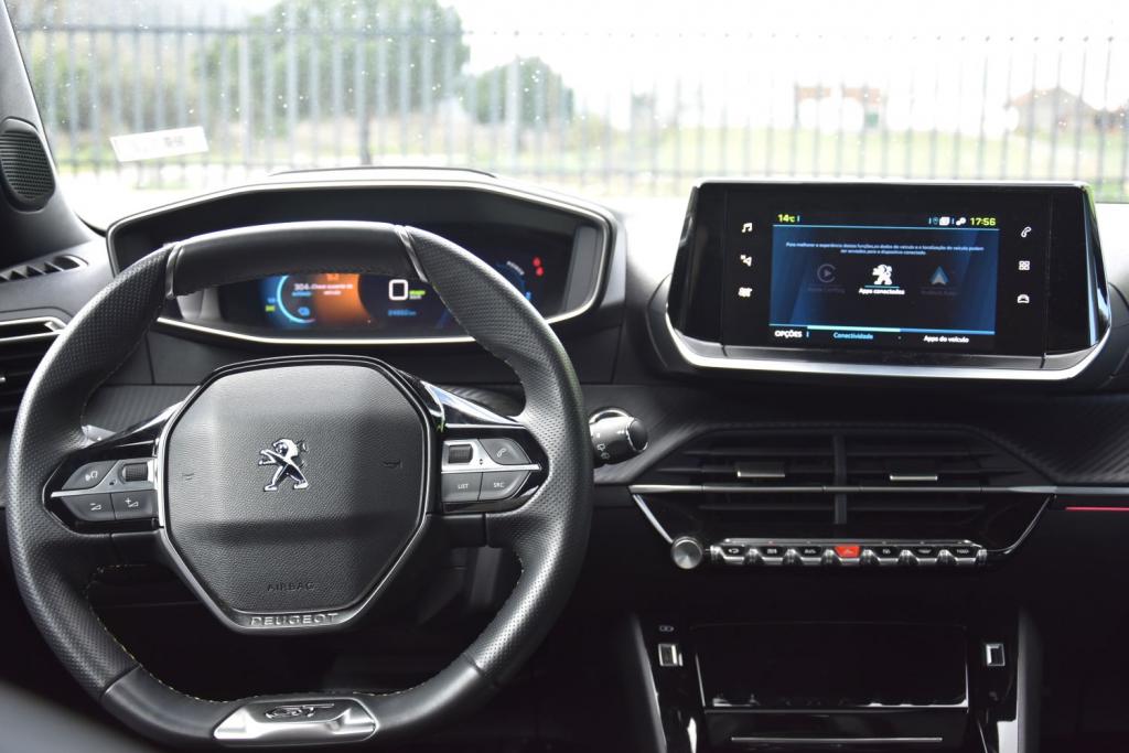 Peugeot e-2008 50 kWh GT