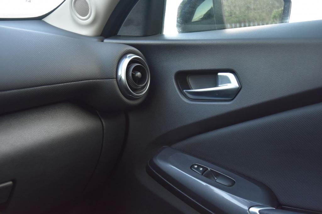 Nissan Juke 1.0 DIG-T Acenta