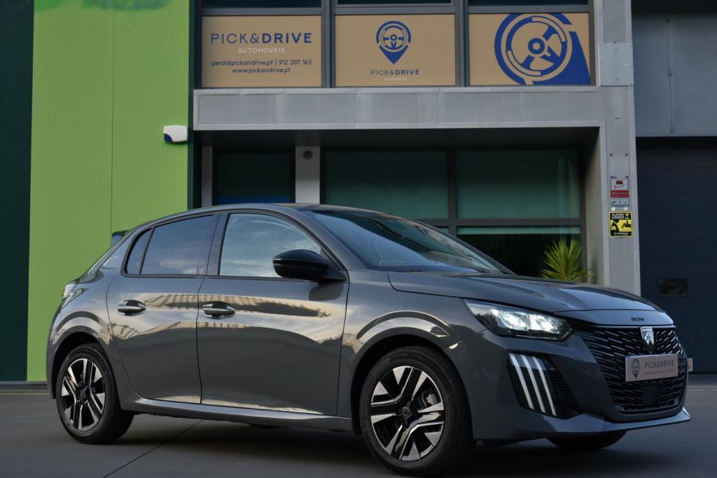 Peugeot 208 Hybrid Allure 