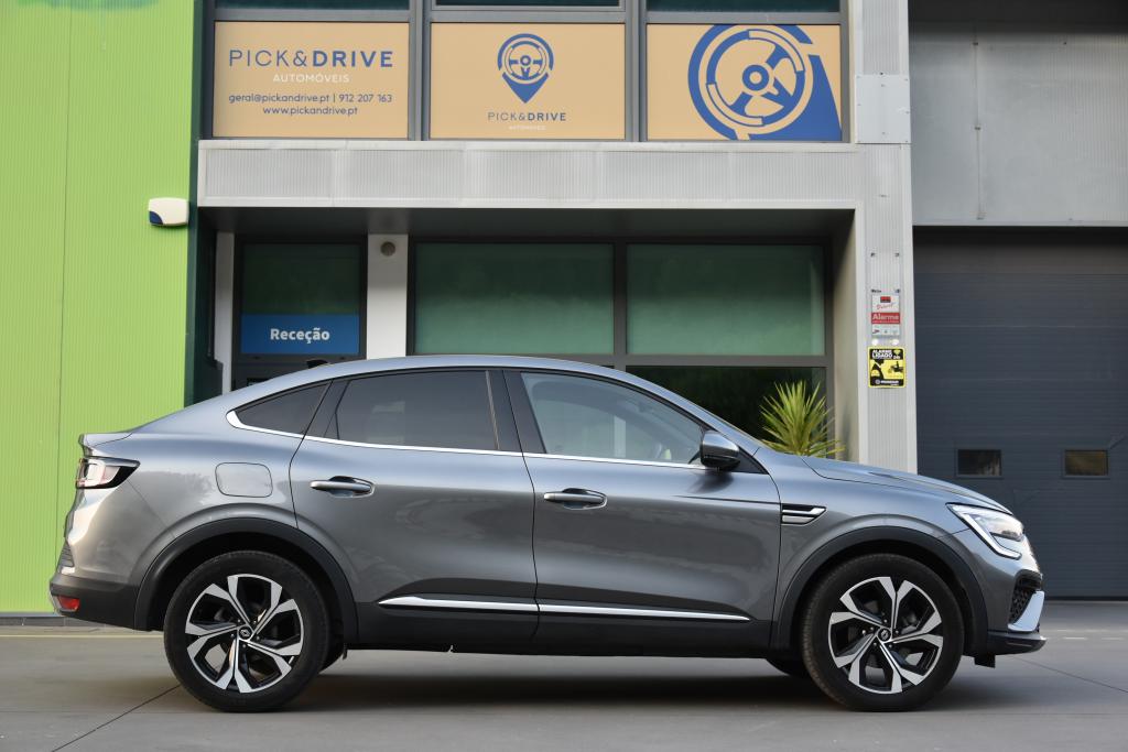 Renault Arkana 1.6 E-Tech Full Hybrid Techno