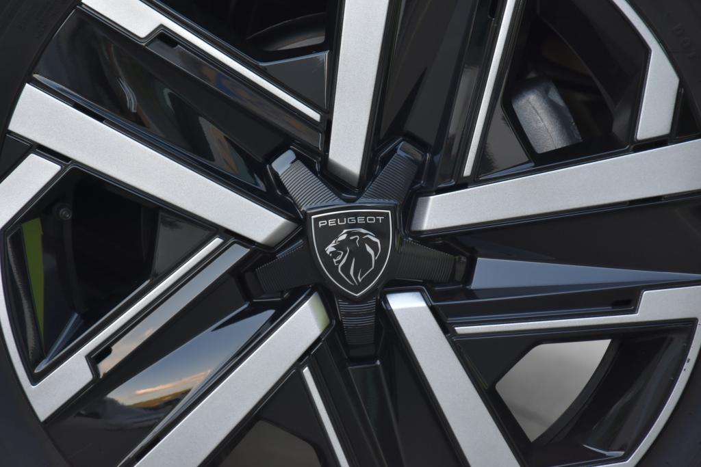 Peugeot 2008 1.2 Hybrid Style e-DCS6