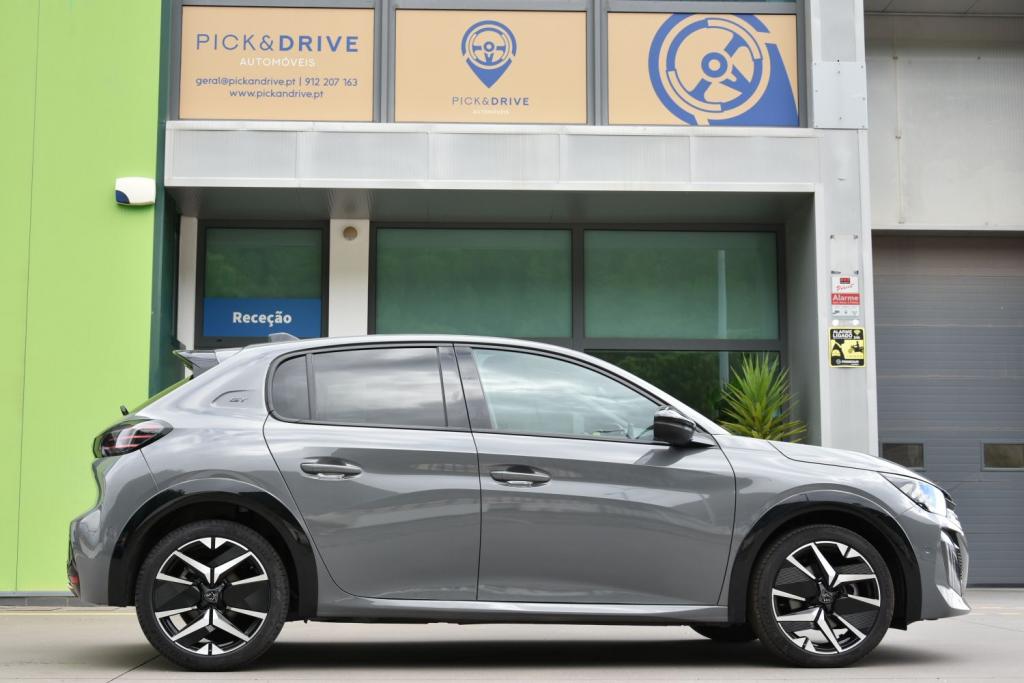 Peugeot 1.2 Hybrid GT e-DCS6