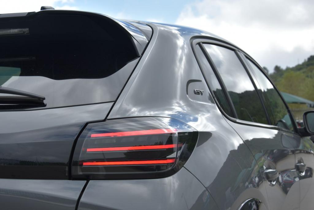 Peugeot 1.2 Hybrid GT e-DCS6