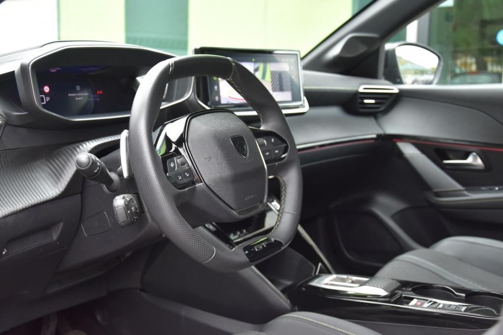 Peugeot 1.2 Hybrid GT e-DCS6