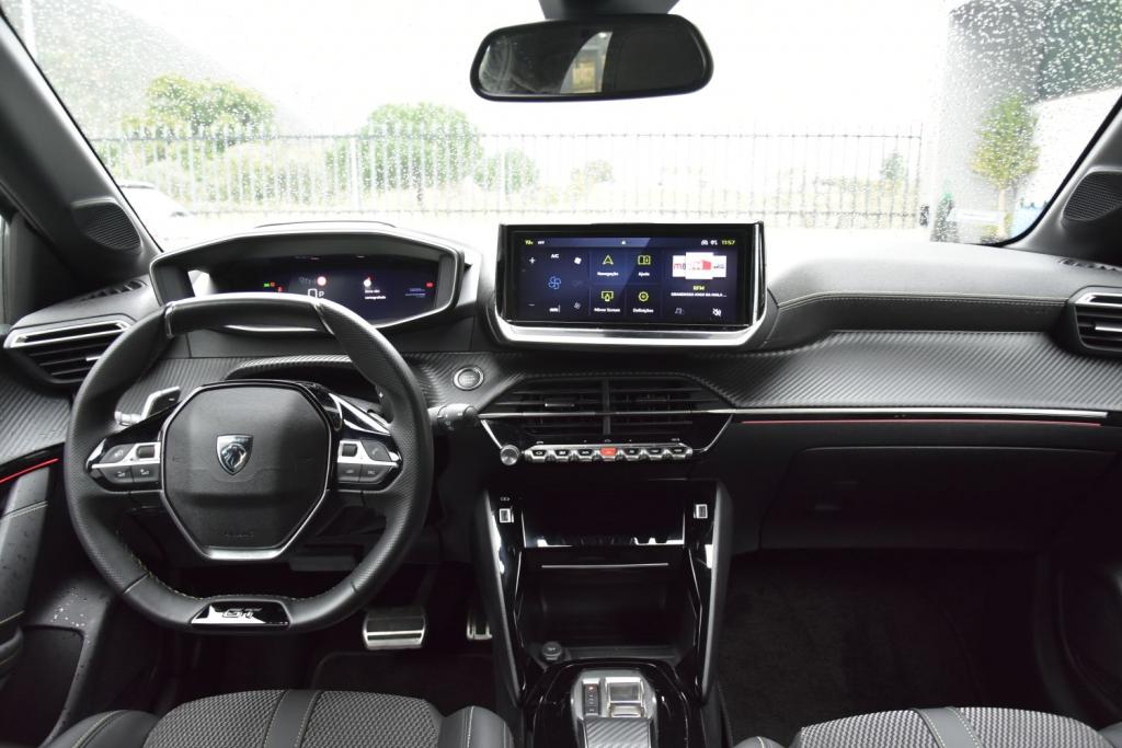 Peugeot 1.2 Hybrid GT e-DCS6