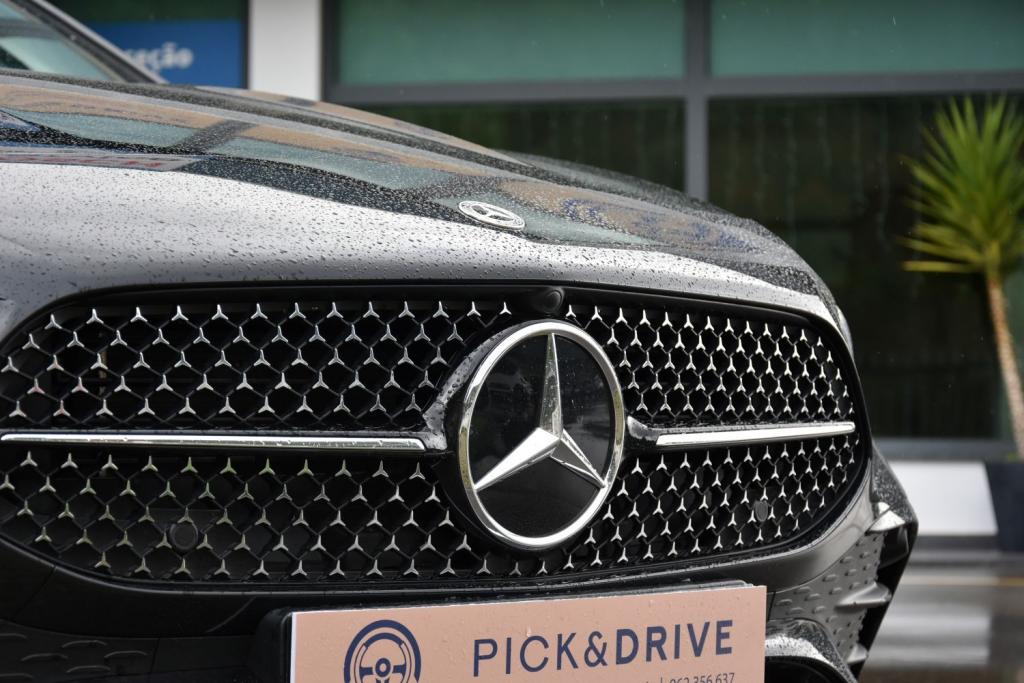 Mercedes-Benz A 250e AMG (HÍBRIDO PLUG-IN)