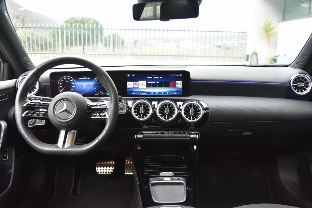 Mercedes-Benz A 250e AMG (HÍBRIDO PLUG-IN)