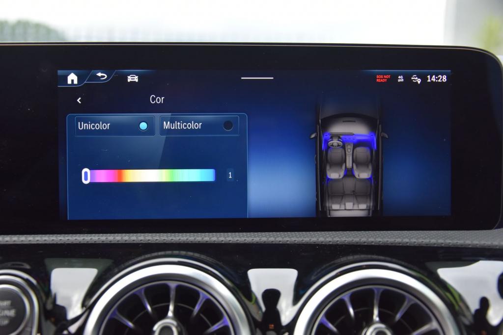 Mercedes-Benz A 250e AMG (HÍBRIDO PLUG-IN)