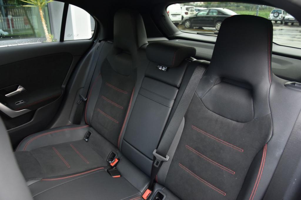 Mercedes-Benz A 250e AMG (HÍBRIDO PLUG-IN)