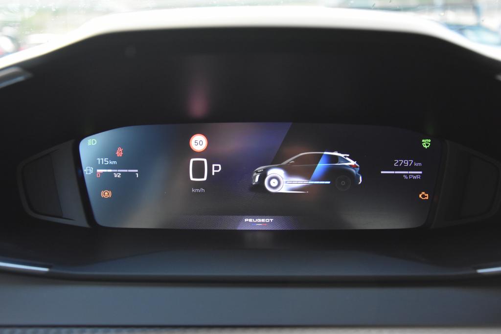 Peugeot 208 1.2 Hybrid Allure e-DCS6
