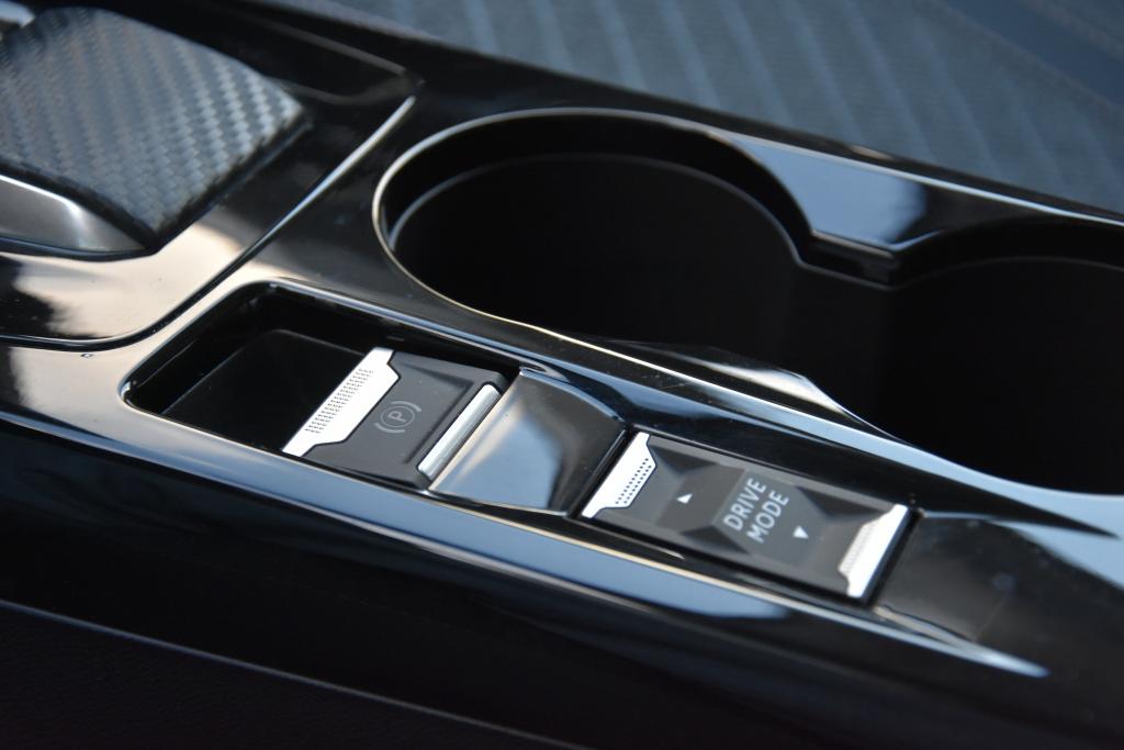Peugeot 208 1.2 Hybrid Allure e-DCS6