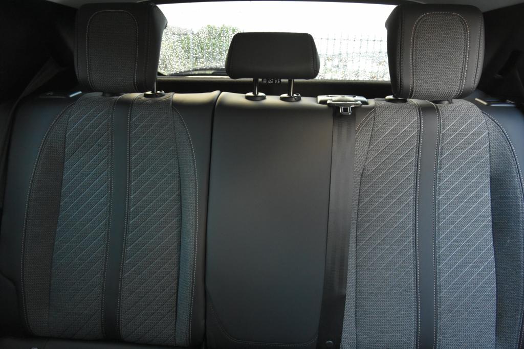Peugeot 208 1.2 Hybrid Allure e-DCS6