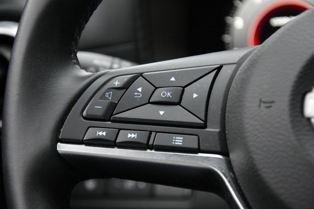 Nissan Juke 1.6 Hybrid TEKNA